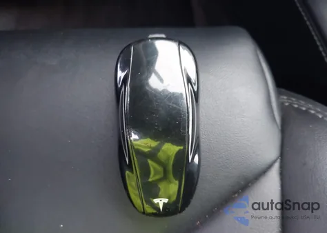 2017 Tesla Model S 60/75 from USA, damaged, VIN 5YJSA1E10HF220331